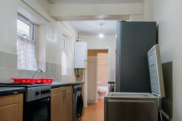 4 bed house, Wallace Road, Selly Park, Birmingham, B297ND - Image 1