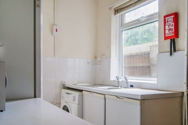 3 bed house, Tiverton Road, Selly Oak, Birmingham, B296DA - Image 2