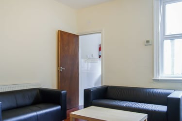 3 bed house, Tiverton Road, Selly Oak, Birmingham, B296DA - Image 1