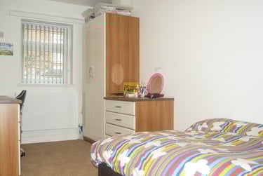 5 bed house, Hubert Road, Selly Oak, Birmingham, B296DX - Image 2