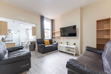 7 bed house, Tiverton Road, Selly Oak, Birmingham, B296BW - Image 1