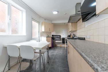 7 bed house, Tiverton Road, Selly Oak, Birmingham, B296BW - Image 3