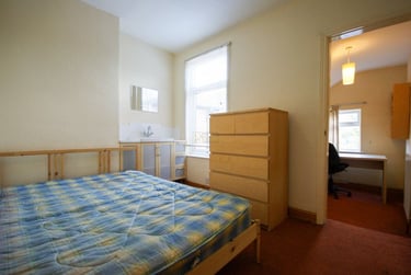 4 bed house, Gleave Road, Selly Oak, Birmingham, B296JR - Image 3