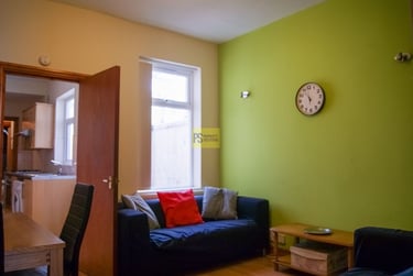 3 bed house, Milner Road, Selly Oak, Birmingham, B297RL - Image 1