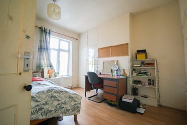 3 bed house, Alton Road, Selly Oak, Birmingham, B297DX - Image 2