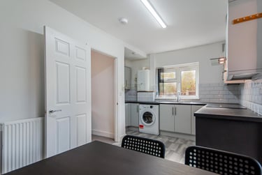 2 bed house, Tealby Grove, Selly Park, Birmingham, B297RJ - Image 1