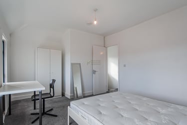 2 bed house, Tealby Grove, Selly Park, Birmingham, B297RJ - Image 6