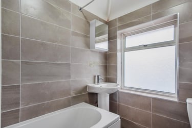 2 bed house, Tealby Grove, Selly Park, Birmingham, B297RJ - Image 8