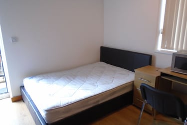 1 bed studio, Tiverton Road, Selly Oak, Birmingham, B296BP - Image 3