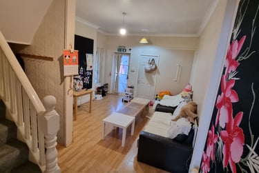 2 bed flat, Selly Oak, Birmingham, B296AU - Image 1