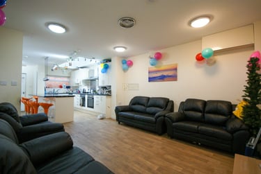 9 bed house, Harrow Road, Selly Oak, Birmingham, B297DW - Image 2