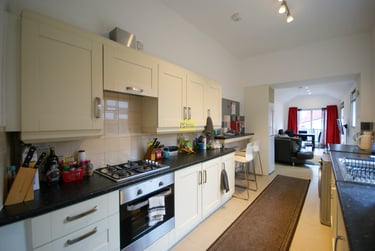 4 bed house, Pershore Road, Selly Park, Birmingham, B297PU - Image 2