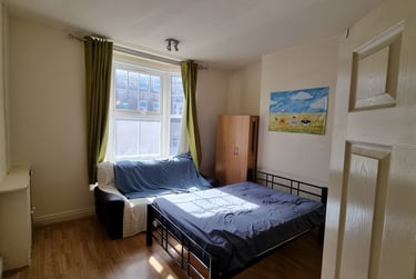 2 bed flat, Selly Oak, Birmingham, B296AU - Image 2