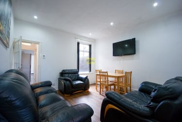 4 bed house, Warwards Lane, Selly Park, Birmingham, B297QR - Image 2