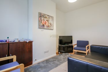 3 bed house, High Street, Harborne, Birmingham, B179QG - Image 1