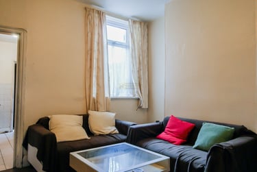 4 bed house, Lottie Road, Selly Oak, Birmingham, B296JY - Image 1