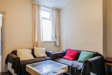 4 bed house, Lottie Road, Selly Oak, Birmingham, B296JY - Image 2