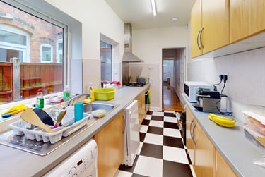 3 bed house, Kitchener Road Selly Park, Birmingham, B297QE - Image 2