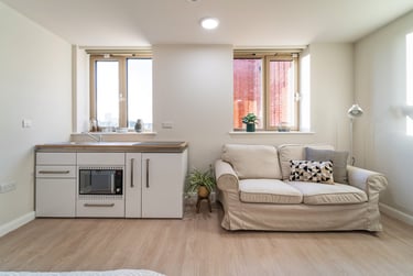 1 bed studio, Bournbrook, Selly Oak, Birmingham, B297BH - Image 2