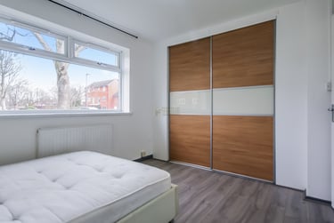 2 bed flat, Foster way, Birmingham, B57QJ - Image 2