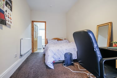 1 bed studio, Bournbrook Road, Selly Oak, Birmingham, B297BU - Image 4