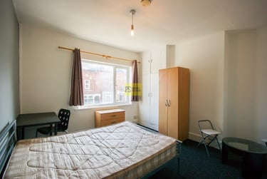 4 bed house, Dawlish, Selly Oak, Birmingham, B297AR - Image 4