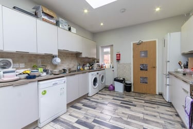 6 bed house, Tiverton Road Selly Oak, Birmingham, B296BT - Image 1