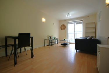2 bed flat, Brindley Point, City Centre, Birmingham, B168AE - Image 2