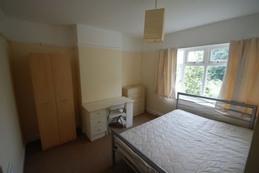 4 bed house, Dennistead Crescent, Headingley, Leeds, LS63PU - Image 4