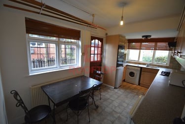 3 bed house, St. Annes Road, Headingley, Leeds, LS63PA - Image 1