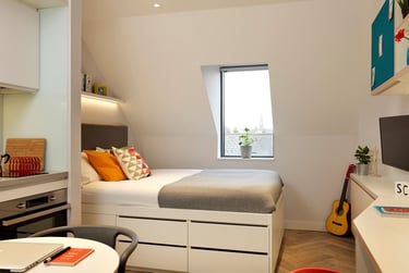 Turing Studio at Student Castle Cambridge, 1 Milton Road, City Centre, Cambridge, CB41UY - Image 1