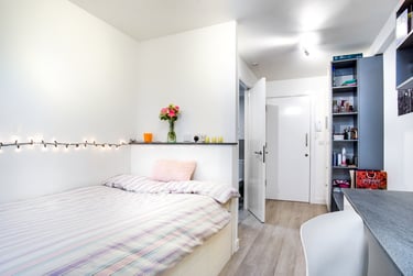 Cluster Ensuite at The Recording Rooms, 495-505 Bristol Road, Selly Oak, Birmingham, B296FW - Image 1