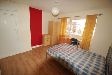 3 bed house, Langdale Avenue, Headingley, Leeds, LS63HA - Image 1