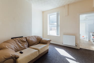 2 bed house, Blaydes Street, Newland, Hull, HU67RE - Image 3