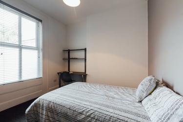 2 bed house, Marlborough Avenue, Spring Bank, Hull, HU53JS - Image 6