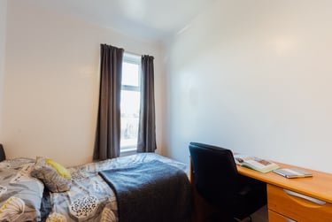 5 bed house, Clough Road, Newland, Hull, HU51QL - Image 1