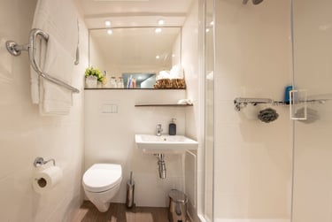 Silver Plus En-suite at LIV Student Sheffield, 131 Ecclesall Road, City Centre, Sheffield, S118HY - Image 7