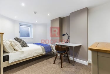 6 bed house, Hartley Crescent, Rampart Road, Leeds, LS62LL - Image 8