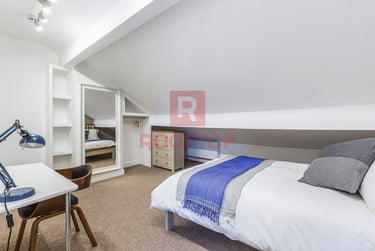 6 bed house, Hartley Crescent, Rampart Road, Leeds, LS62LL - Image 11