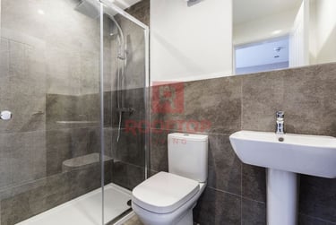 6 bed house, Hartley Crescent, Rampart Road, Leeds, LS62LL - Image 9