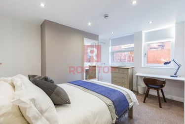 6 bed house, Hartley Crescent, Rampart Road, Leeds, LS62LL - Image 10