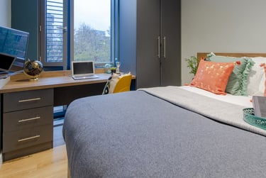 2 Bed Apartment - Image 1