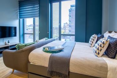 Luxury Plus Studio at Crown House, West Bar, Broomhall, Sheffield, S38PH - Image 3