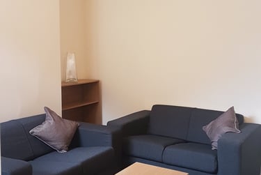 3 bed house, Minton Street, Newland, Hull, HU51QP - Image 2