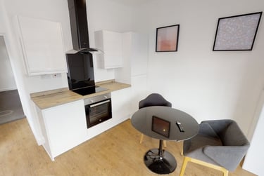 1 bed house, De Grey Street, Newland, Hull, HU52SA - Image 3