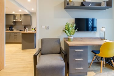 Penthouse 1 Bed Apartment at Symons House, Belgrave Street, Burley Park, Leeds, LS28DD - Image 7