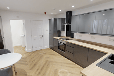 1 bed house, Beverley Road, Newland, Hull, HU51LH - Image 3