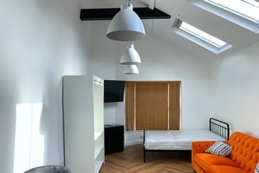 1 bed house, Beverley Road, Newland, Hull, HU51LH - Image 2