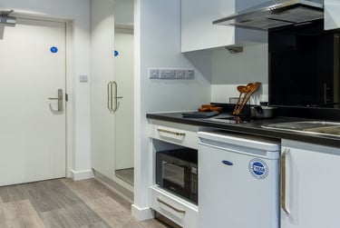 Large Classic Studio Plus at Miura, 33 Curzon Street, City Centre, Nottingham, NG31BE - Image 6