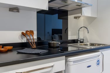 Large Classic Studio Plus at Miura, 33 Curzon Street, City Centre, Nottingham, NG31BE - Image 8